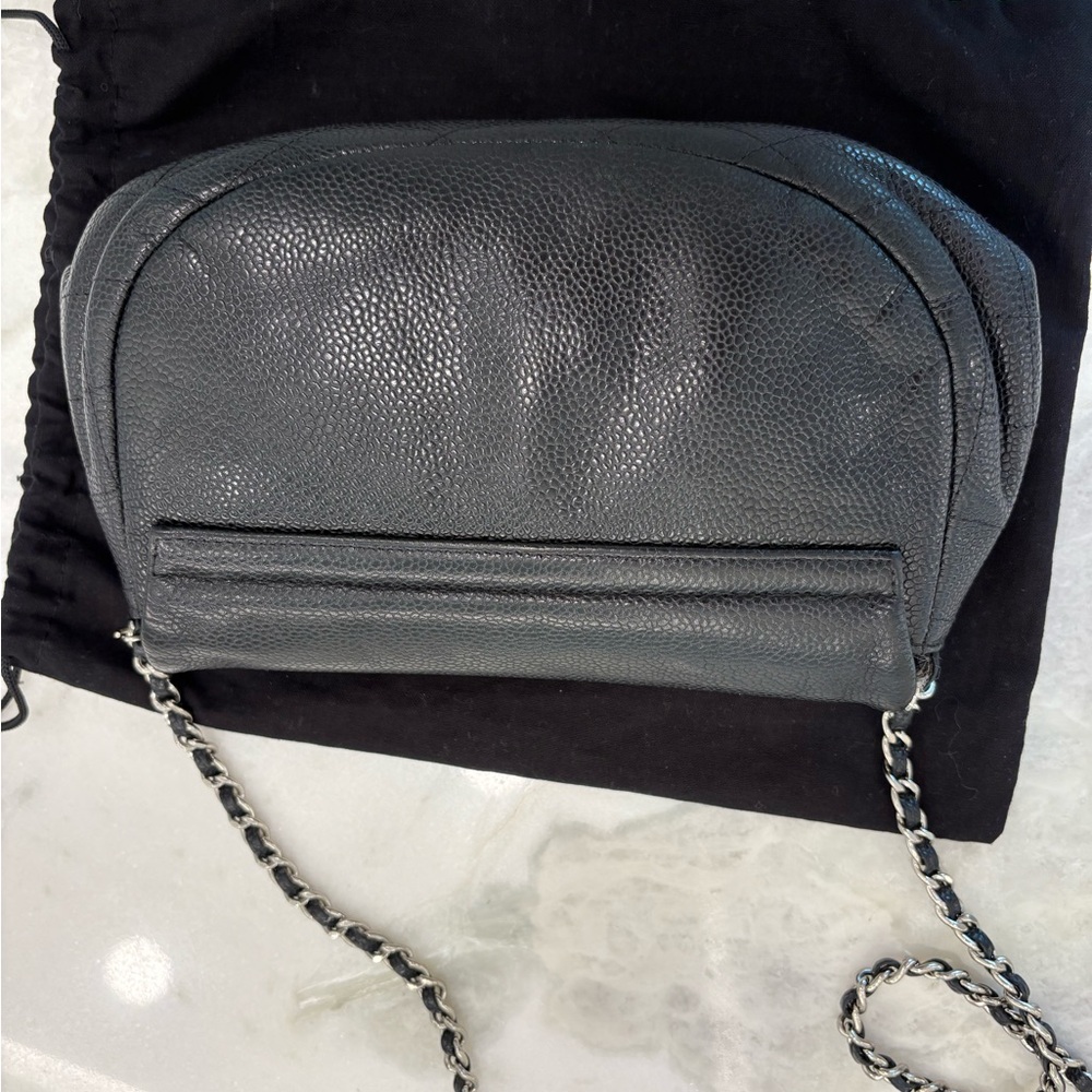 Chanel Black Wallet on a Chain - Picture 4 of 11